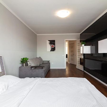Leogrand Apartments On Svobody Λβιβ Εξωτερικό φωτογραφία