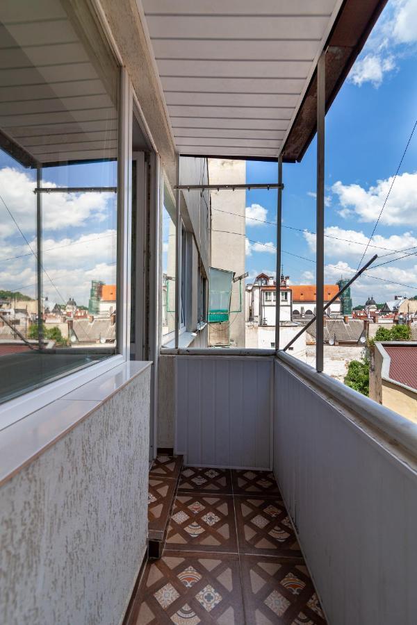 Leogrand Apartments On Svobody Λβιβ Εξωτερικό φωτογραφία