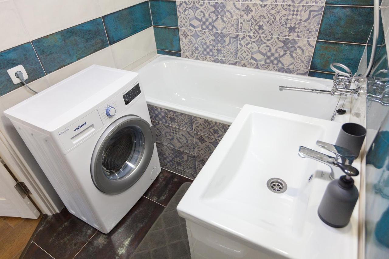 Leogrand Apartments On Svobody Λβιβ Εξωτερικό φωτογραφία